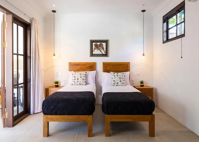 Villa Toru - Stylish Luxury In Legian, Tranquil Location, Walk To *
